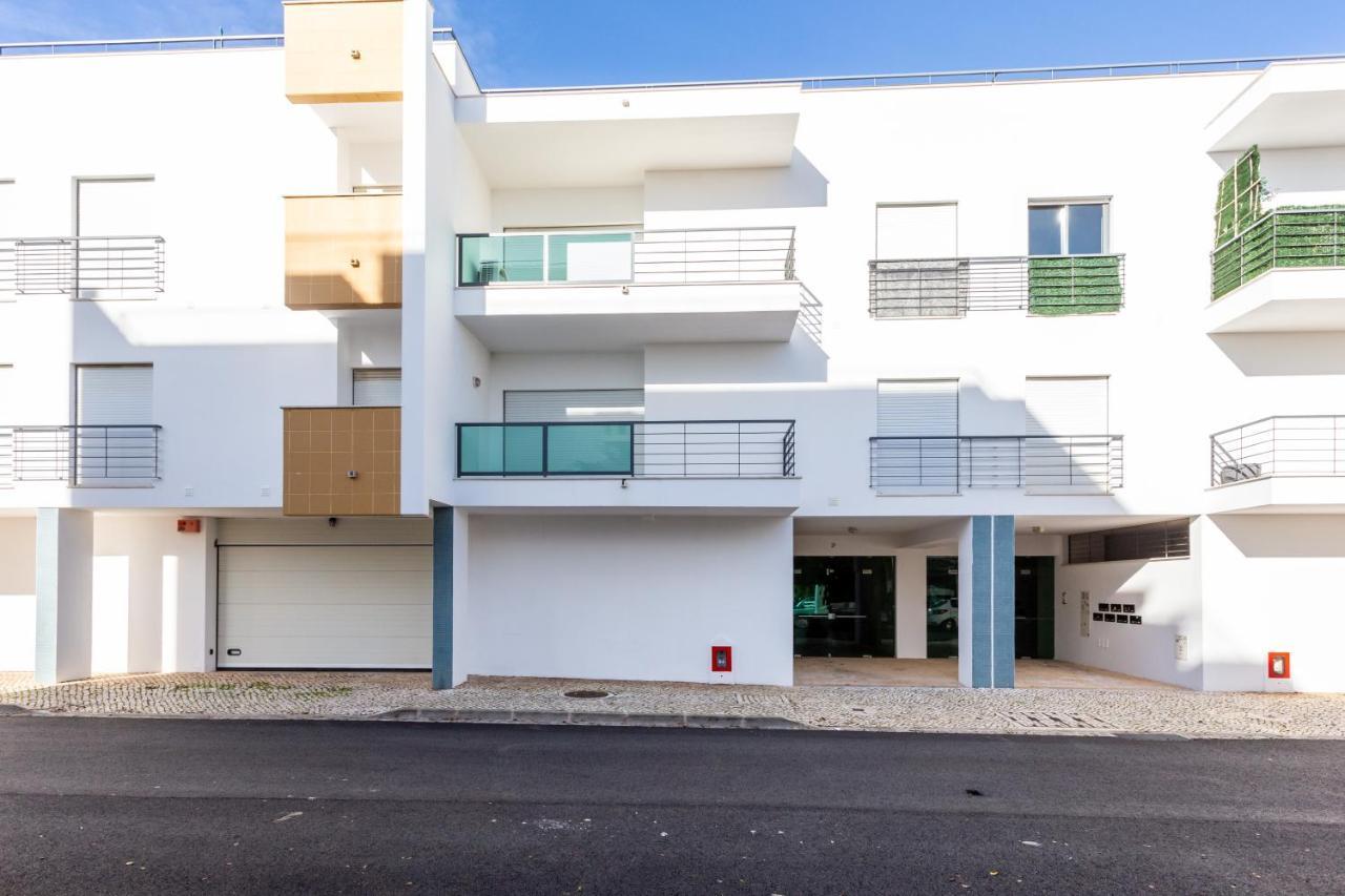 Sacha'S Sweet Home, Lovely 2 Bedroom Apartment, Walking Distance To Town, Beach And Marina Lagos Eksteriør bilde